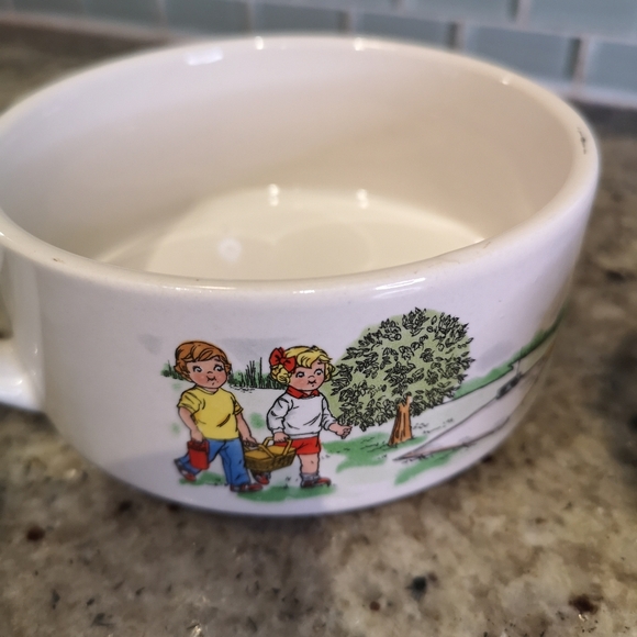 Vintage Campbell's Soup Kids 4.5" Bowls/ Mugs, Picnic, BBQ And Skiing - Picture 3 of 12